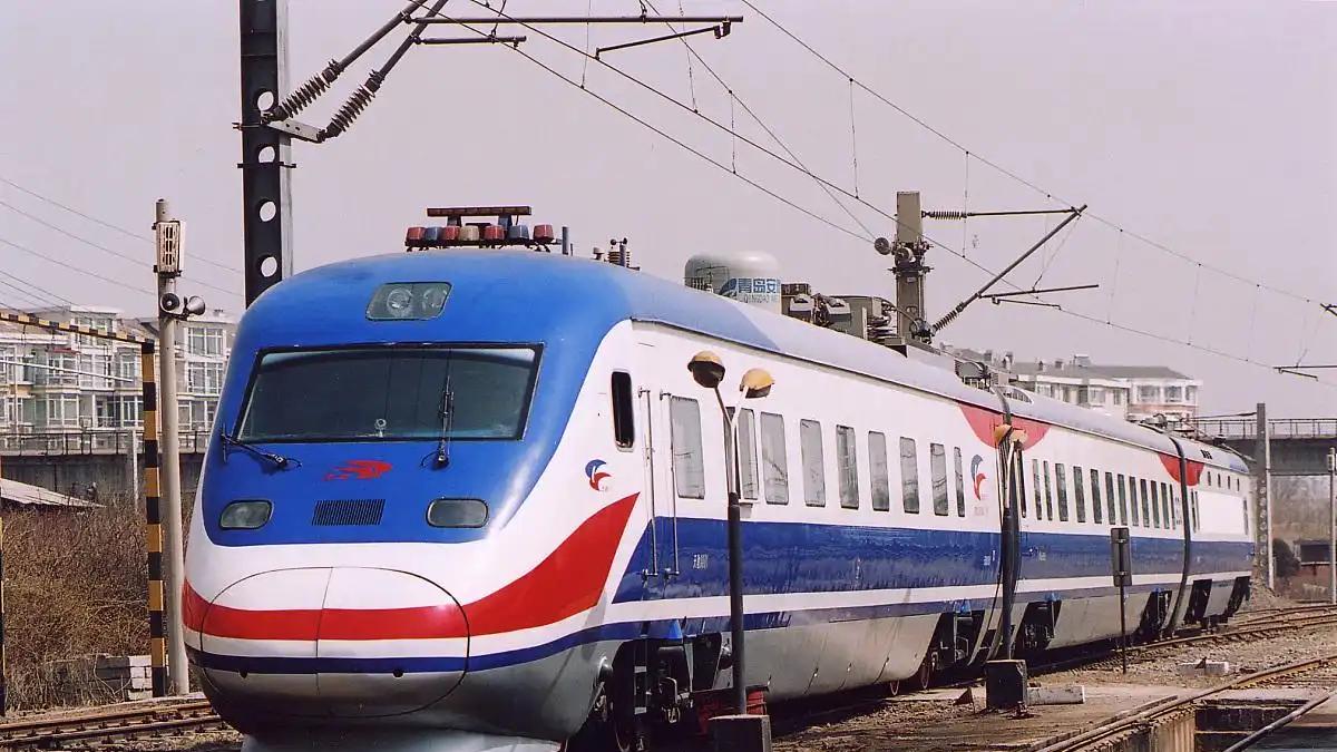 铁路系统2025录用51291人，兰州交大2143人，专科37712人博士63人