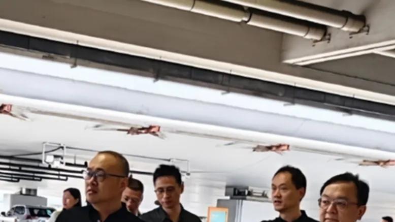 王传福与余凯这场试驾，到底在演哪一出？