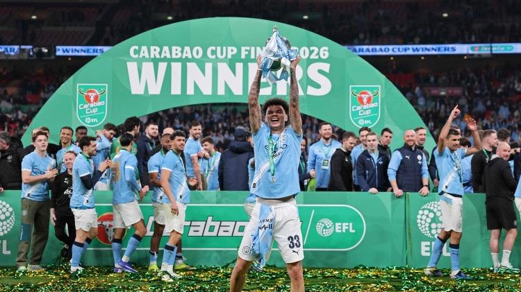 曼城在联赛杯中击败被动的阿森纳；英超冠军争夺战未结束？