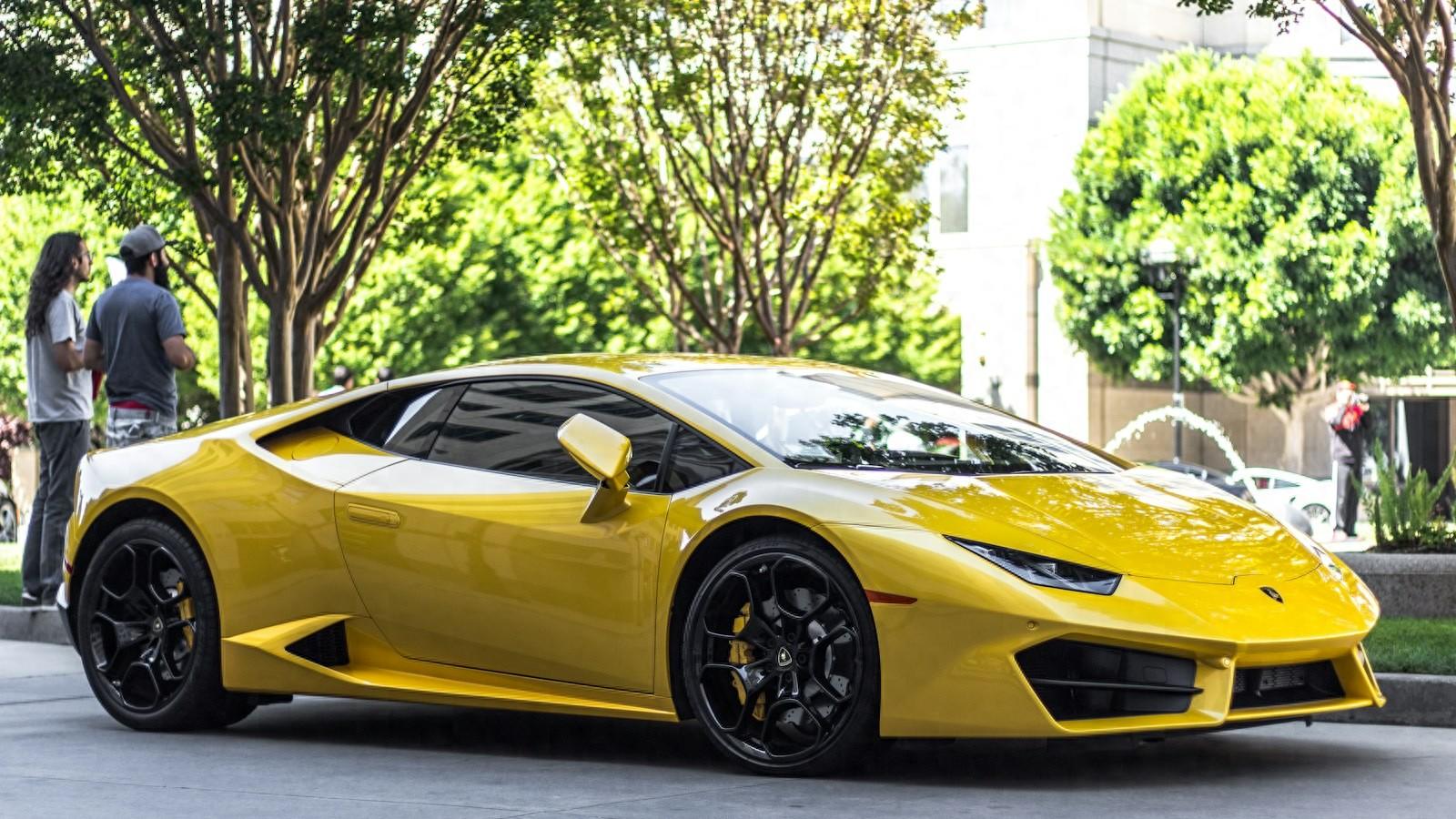 Robotaxi 扩城与 214 亿美元融资：自动驾驶为何突然“回春”？