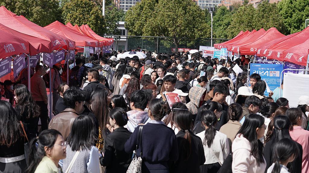 六所师范大学本科不再输出教师，教师要过剩了？真相刚好相反