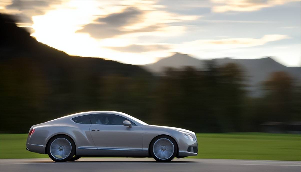 开车怎样才能打起精神？下面的方法值得一看