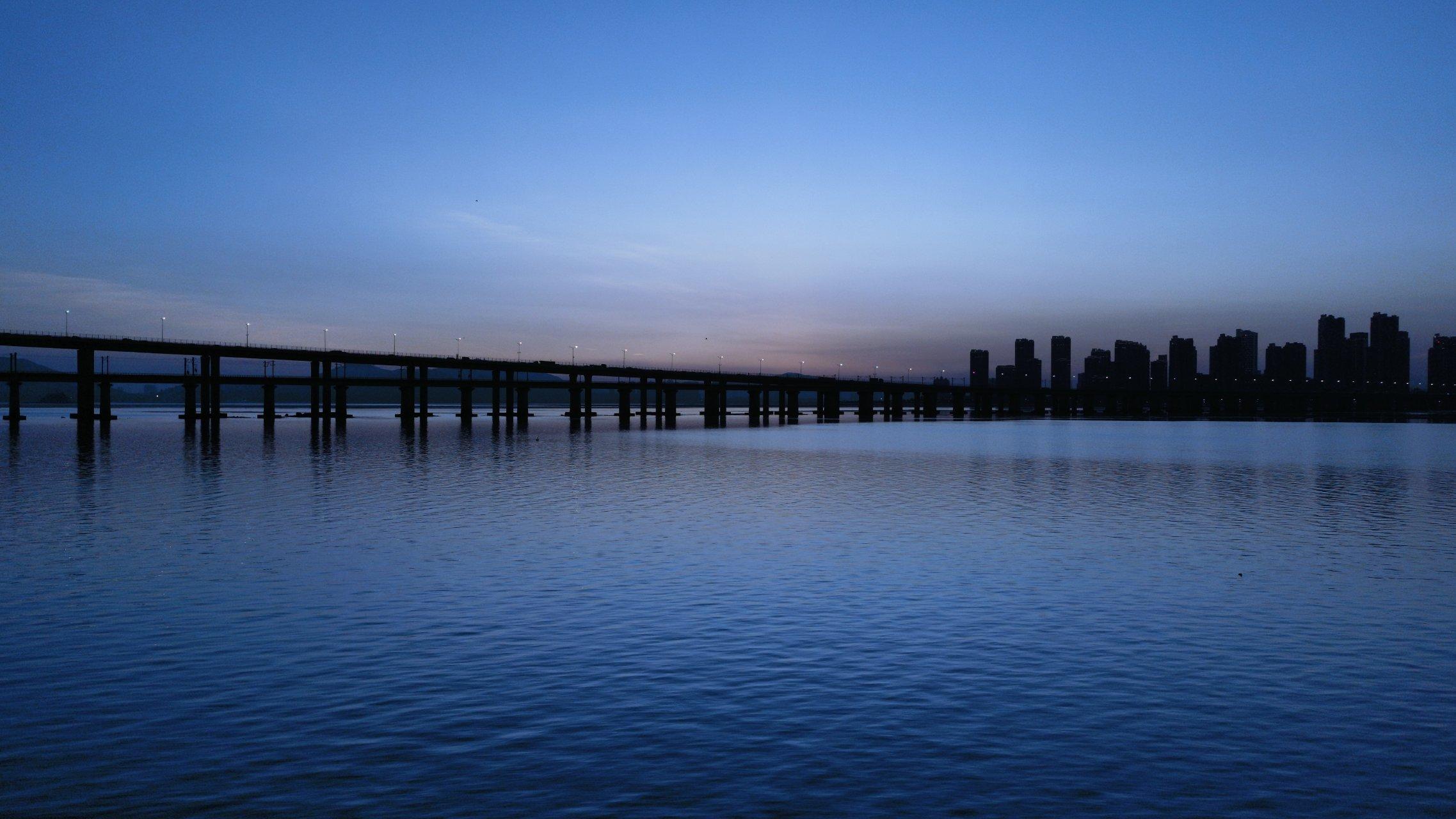 女，29岁，乡镇妇联主席（公务员），被提名副镇长但需放弃产假，这机会值得拼吗？