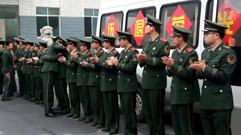 “退役”和“退伍”意思一样吗？可别瞎说，免得被内行人笑话