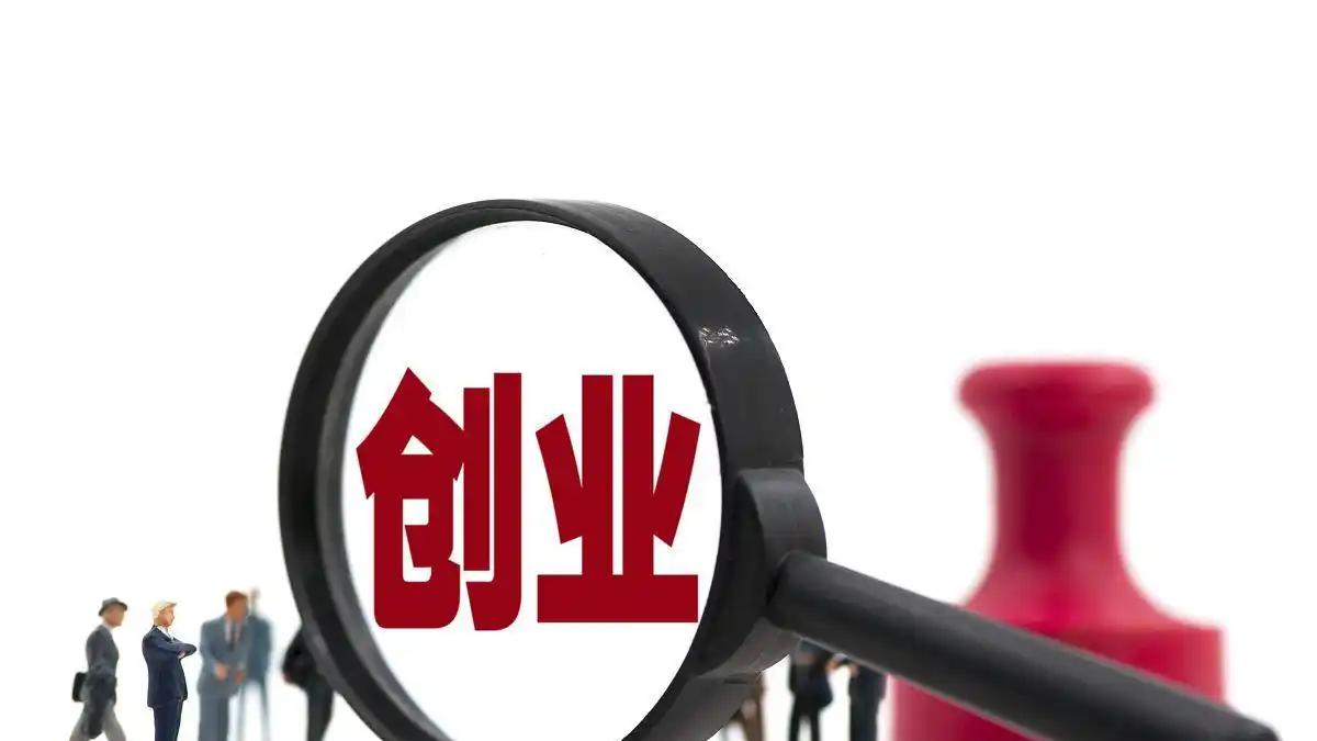 现在的教育跟传统的中国足球差不多，平时练的很好，一到拿结果就歇火