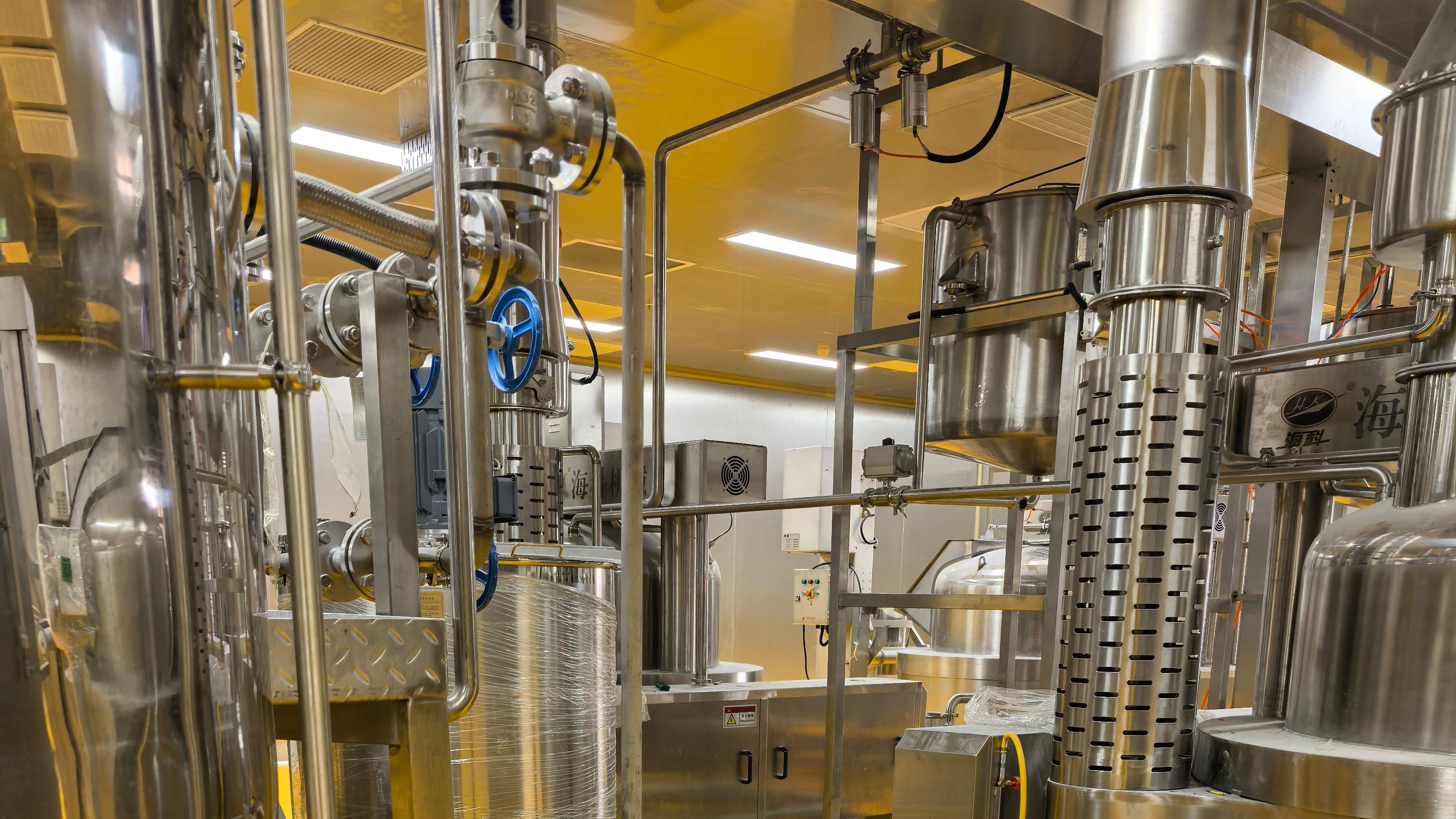 环氧地坪 vs 聚氨酯砂浆地坪，食品厂到底该选哪个？