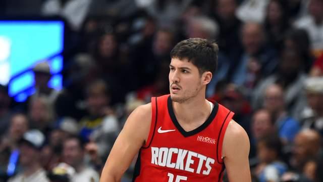 火箭内线核心太不稳定！防守堪称黑洞 与小谢搭档已成球队灾难