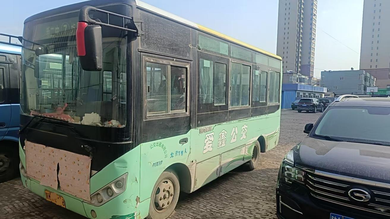 米脂公交之殇：地方政策为何敢挑战国法？背后疑云谁来问责？