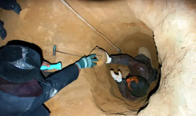 1998年轰动全国的唐恭陵盗墓案：炸穿皇陵，盗走61件国宝，盗墓贼被押到墓前枪毙！