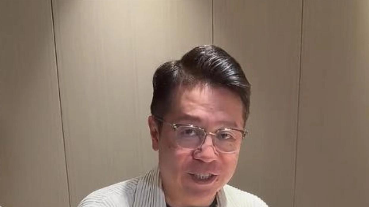 苹果out😂只有强者才配做大佬的手机