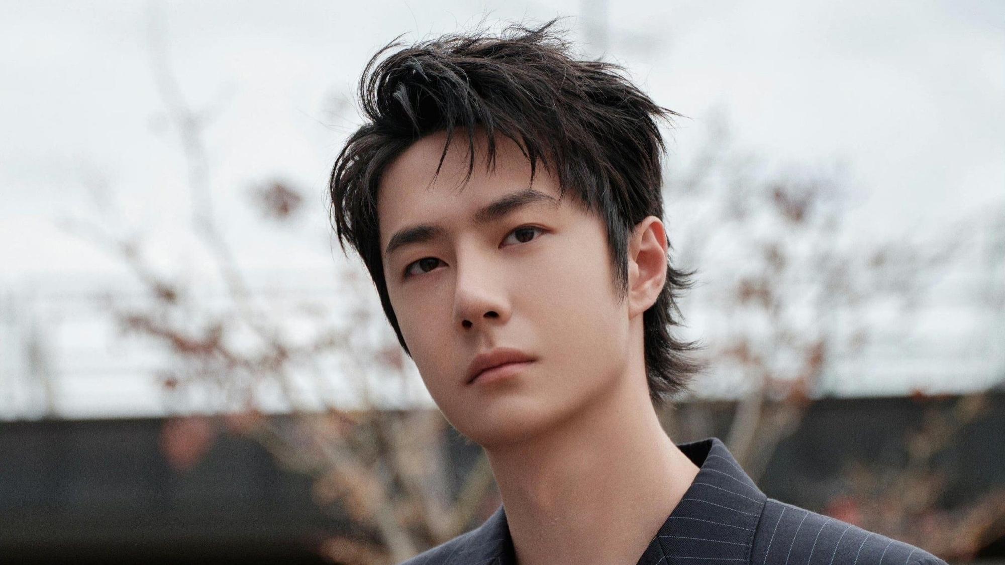 路透糊到认不出？王一博马年春晚联排引爆期待，《我可以》封神舞台再刷屏