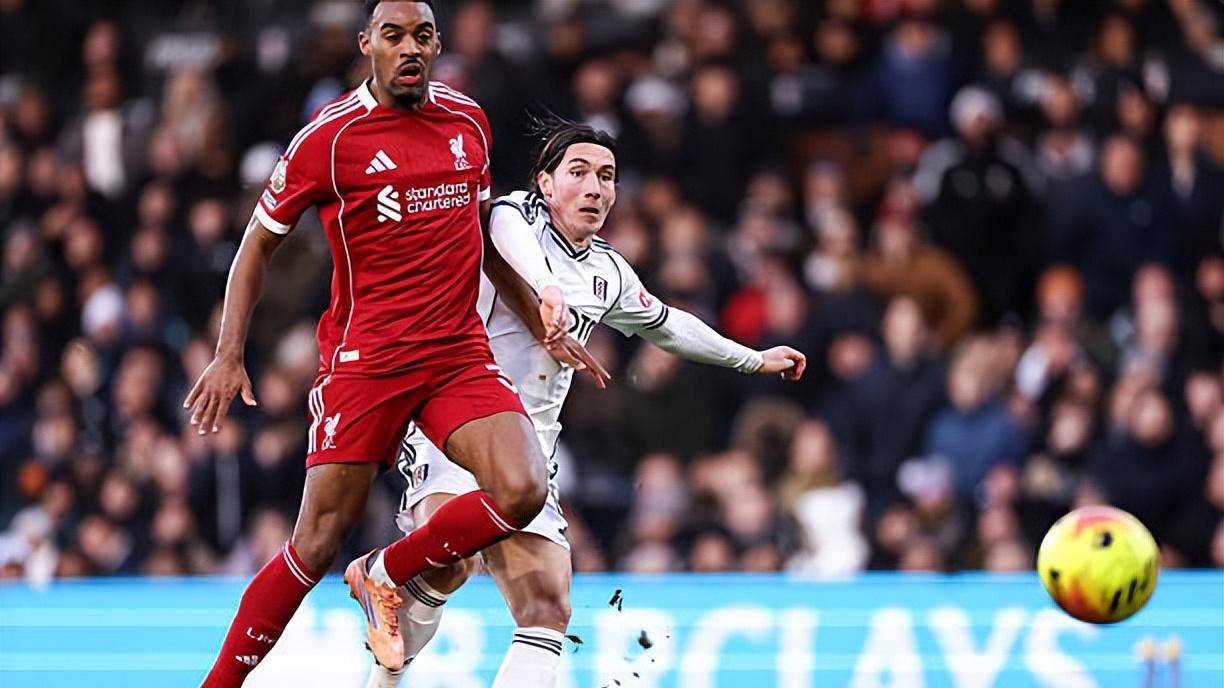 斯洛特头又大了！萨拉赫回归布阵难，利物浦远征马赛欲变阵！