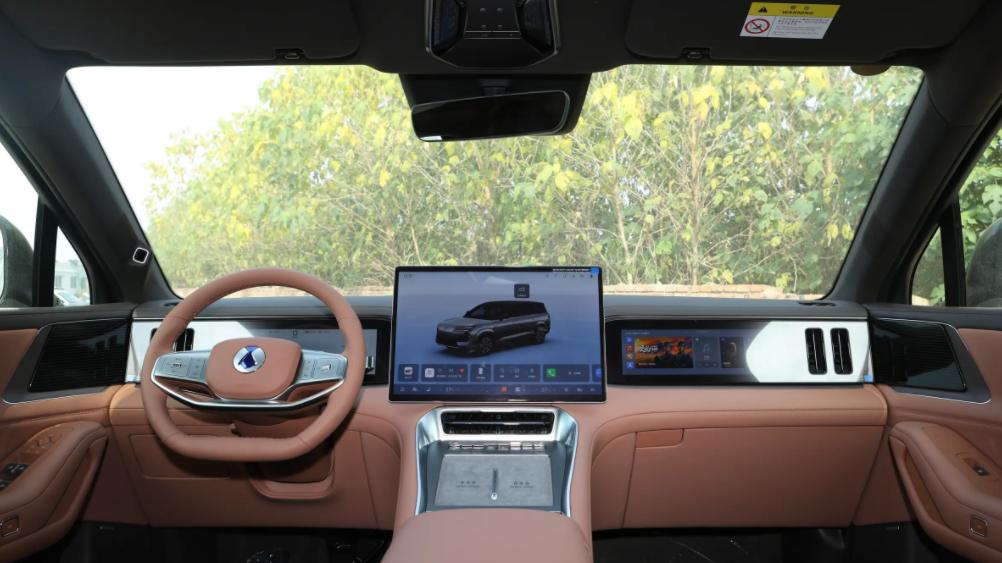 纯电续航230km，还有天神之眼智驾系统，腾势N8L DM城市越野两不误？