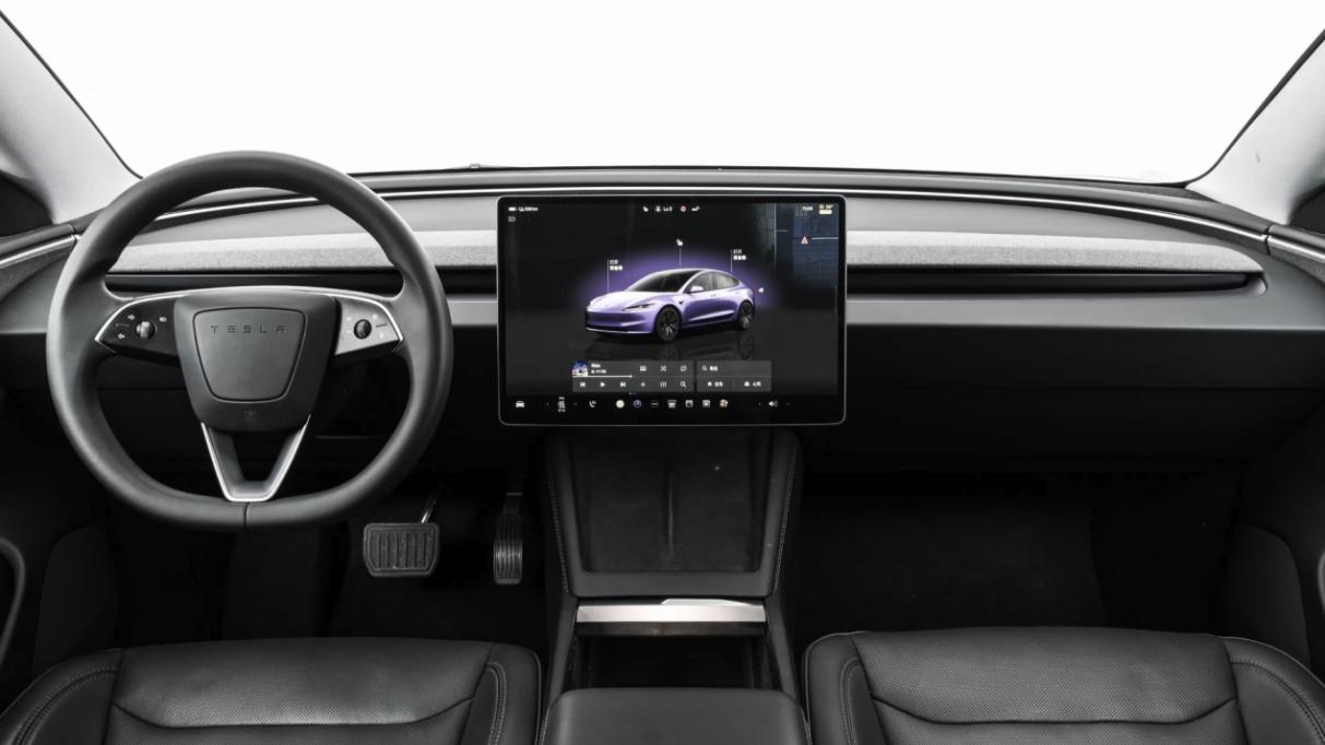 从“34C”到“737”，小鹏P7、小米SU7、特斯拉Model 3硬核厮杀