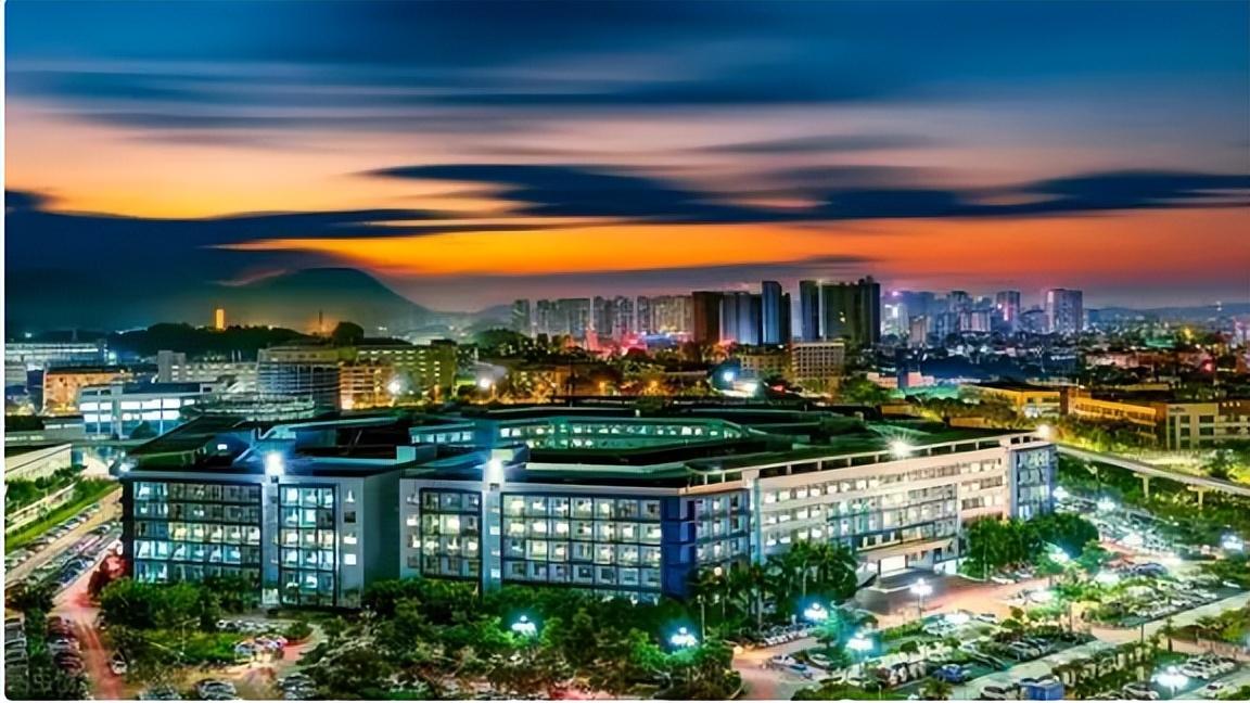 比亚迪保险第一年就盈利了，看来车险是一门好生意！