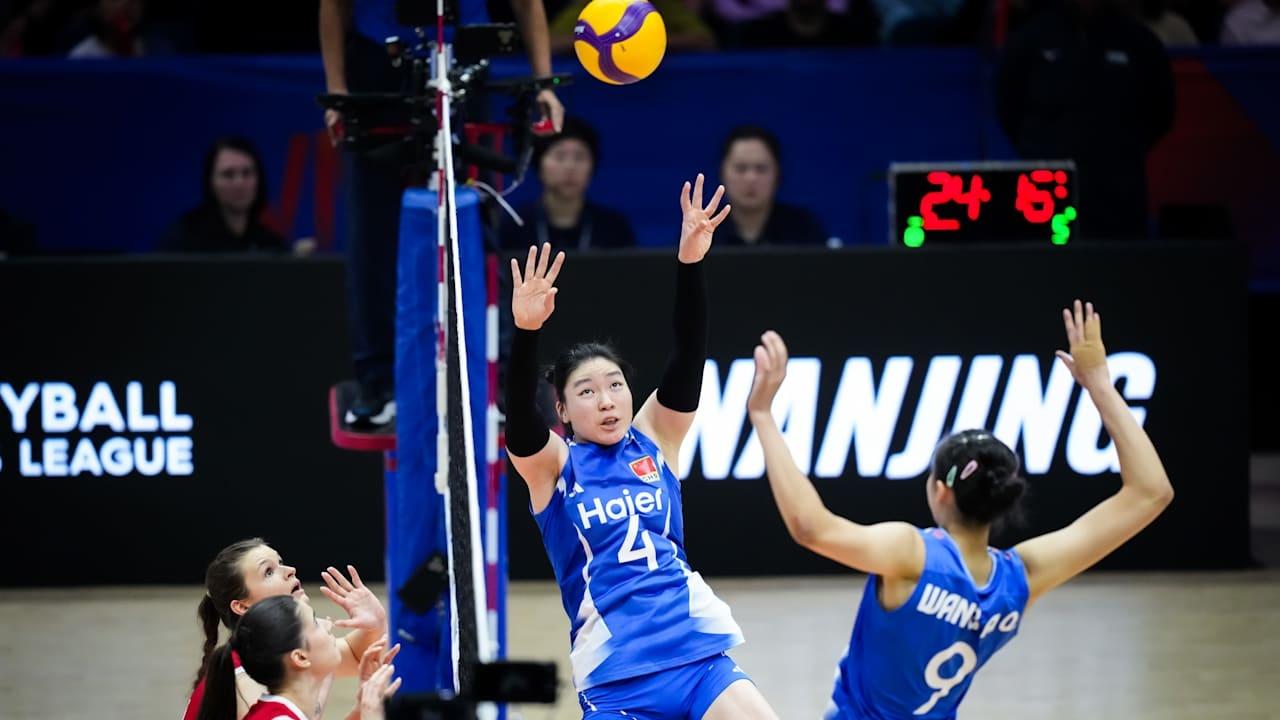 中国女排19岁天才美少女惊艳亚运！获排联狂赞：一个巨星正在诞生