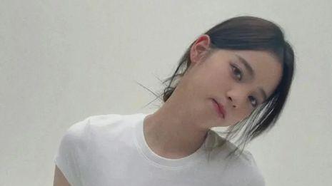 白T恤：衣柜里最被低估的单品，三个穿法让它不普通