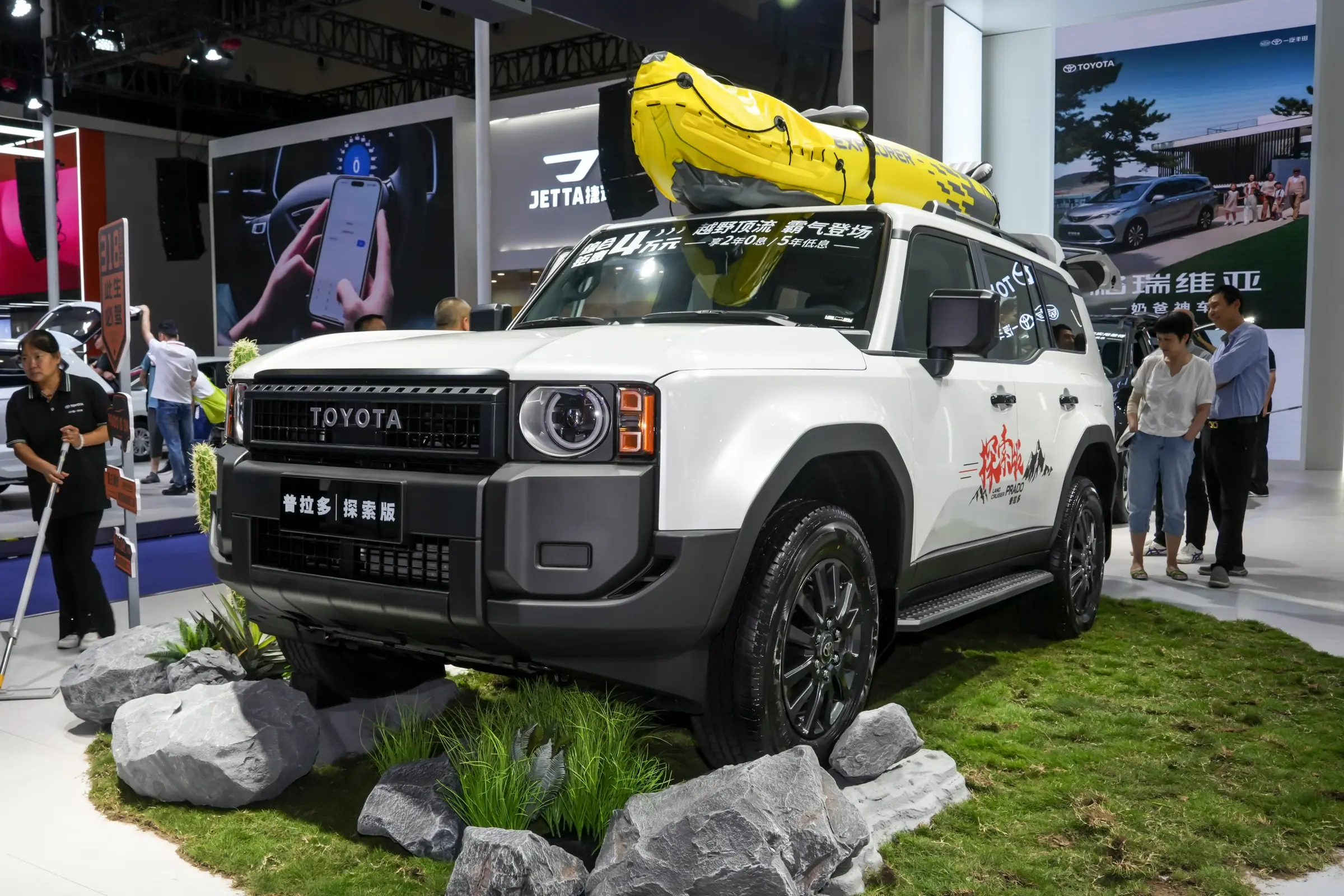 “压哨绝杀”！方程豹年销量首超坦克，方盒子SUV市场变天了？