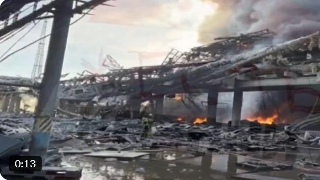 俄罗斯火势凶猛！乌克兰干的漂亮！