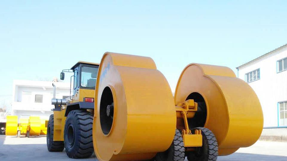 ​浅谈二手冲击压路机：核心技术与现代管理的碰撞