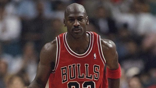 乔丹不服输轶事被曝光：被嘲讽后飙车复仇，次年缔造72胜神话