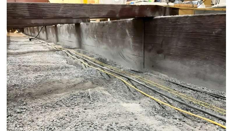 研究利用光纤电缆探测月震