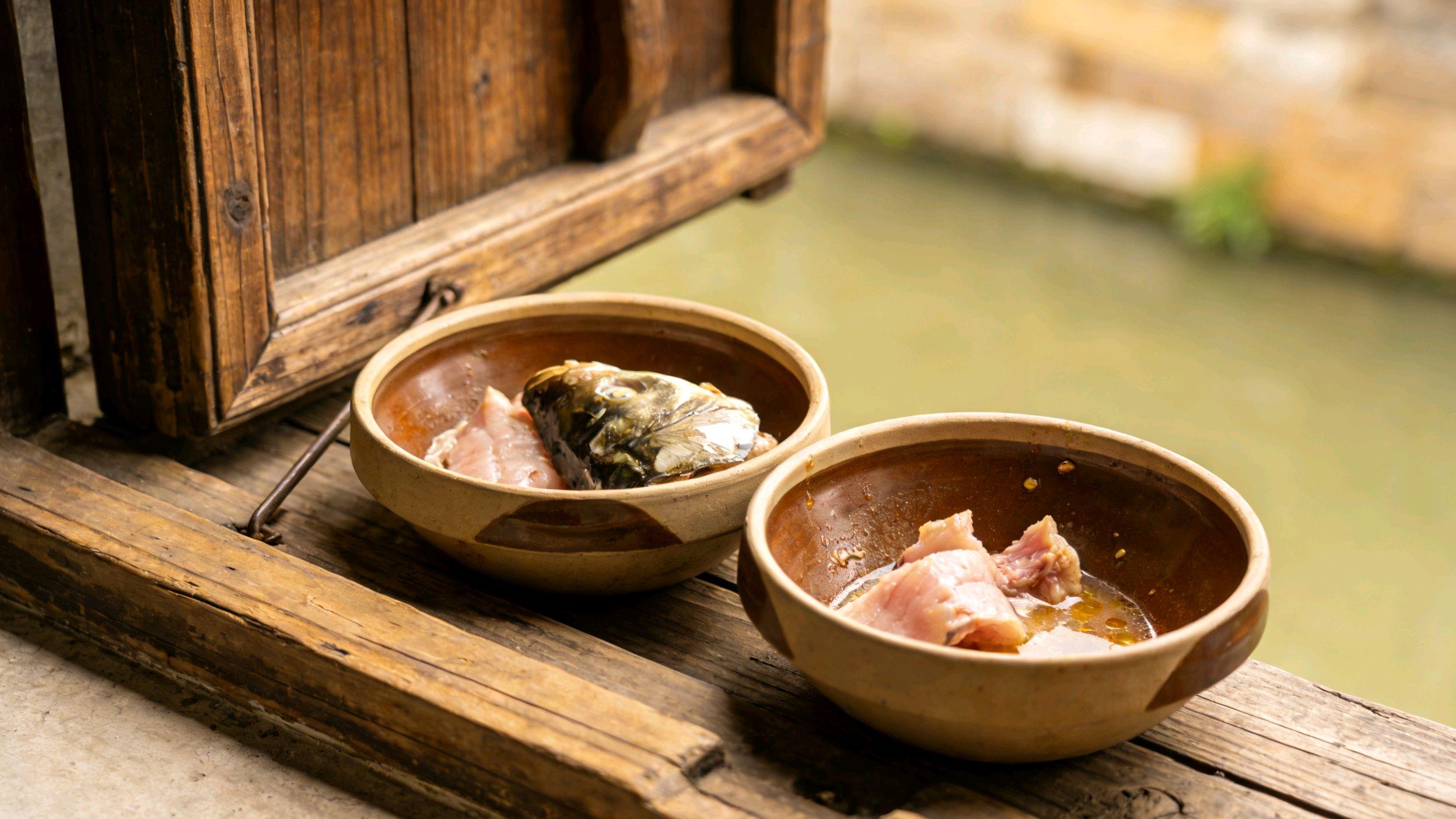 人生就是一场思念，下半场拼的不是富贵，是有人懂你疼你陪你