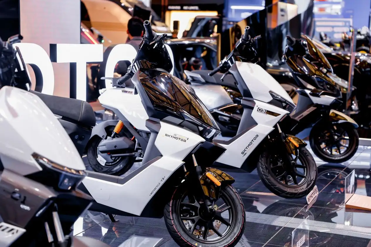 探路生态AWE首秀：三维出行背后，究竟解锁了何种未来生活密码？