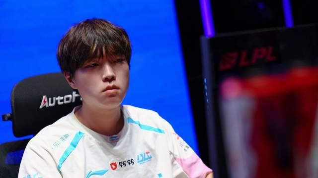 LPL第二赛段：WBG陷入泥潭一胜难求，再遇BLG已是稳坐联赛大王