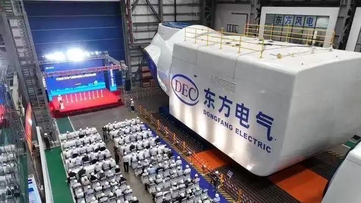 美媒：石油成特朗普政策重心，中国电池产业提升全球话语权