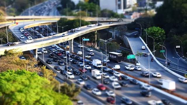新势力9月洗牌：小鹏小米上4万，鸿蒙理想回落