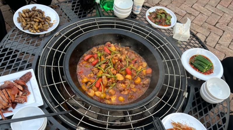 公司团建户外餐饮哪家好? 章叔叔城市精英，一站式解锁山野欢聚时光