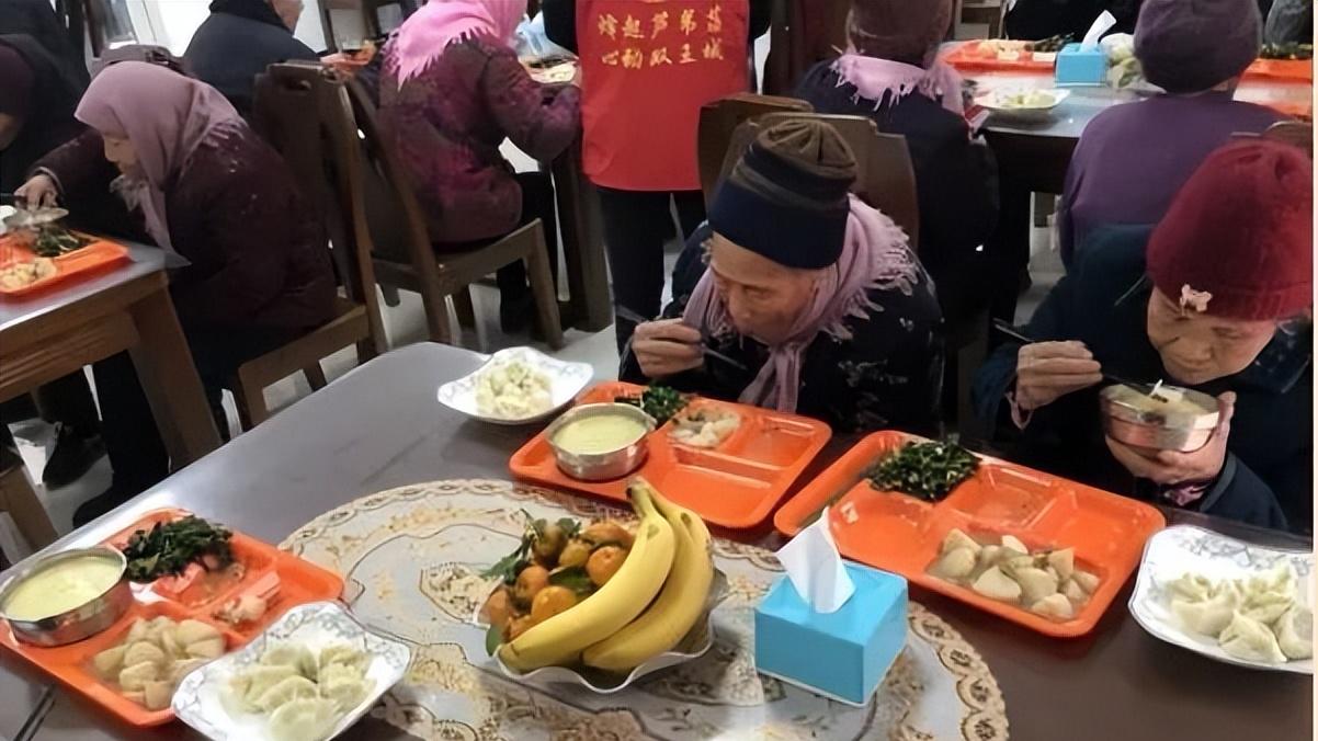 长期坚持每天2顿饭的人，你可能要面临这样的结局，很多人印证了