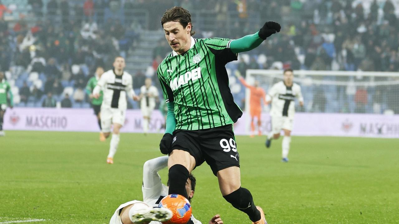 意甲绿巴萨战老妇人，同样是缺兵短将，比的就是阵容厚度！