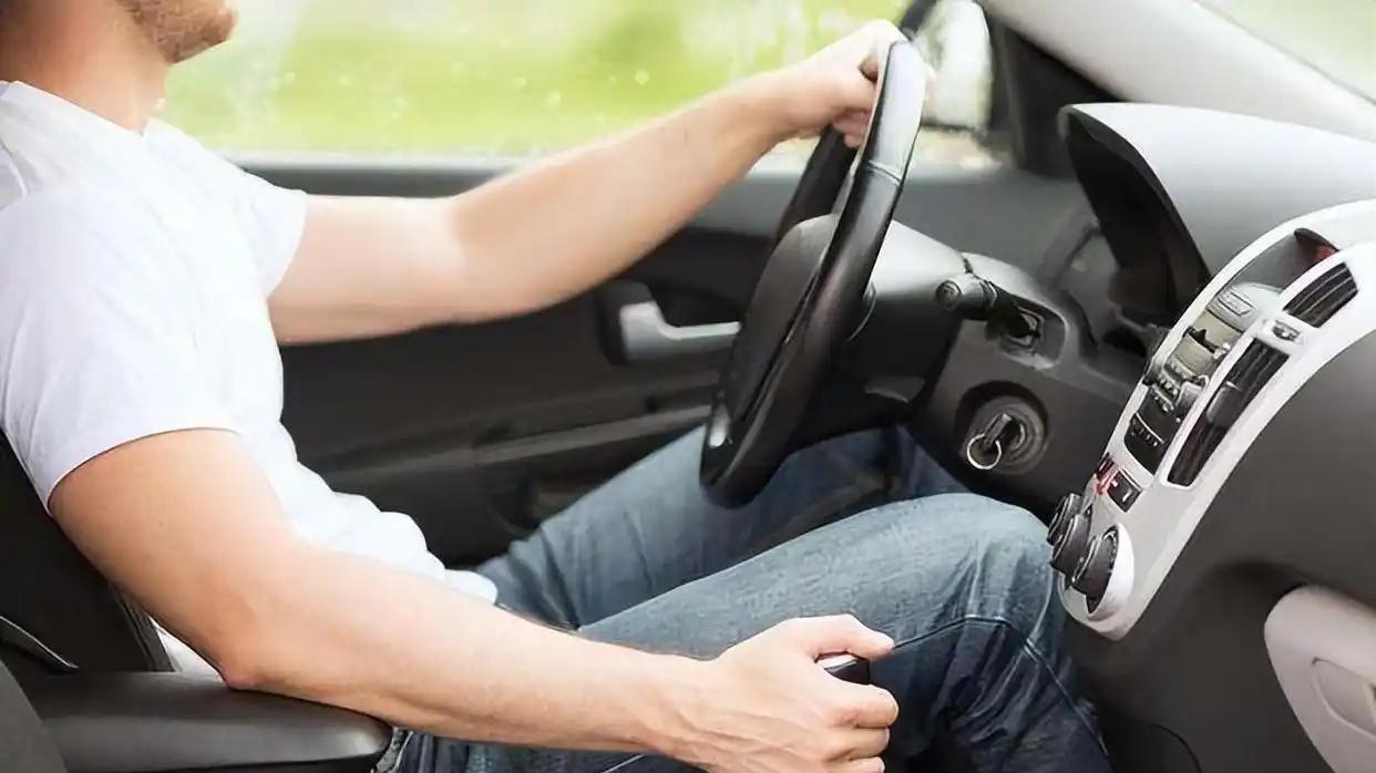 要开多久的车，你才发现自己的驾驶技术达到了绝对安全的水准？