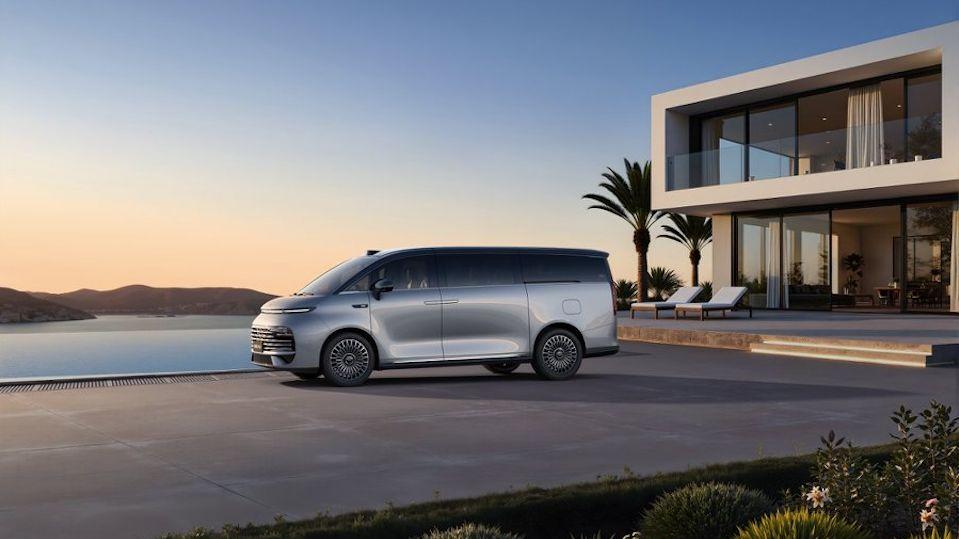 31.98万元起，“AI全场景家庭旗舰MPV”吉利银河V900正式开启预售