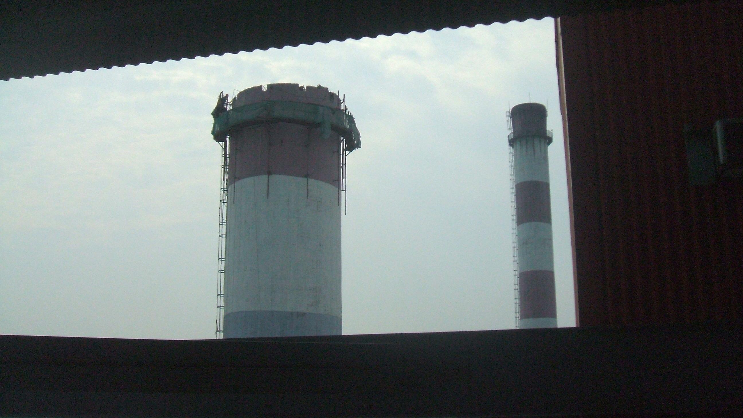 高空60米烟囱拆除收官 安全高效全程可控