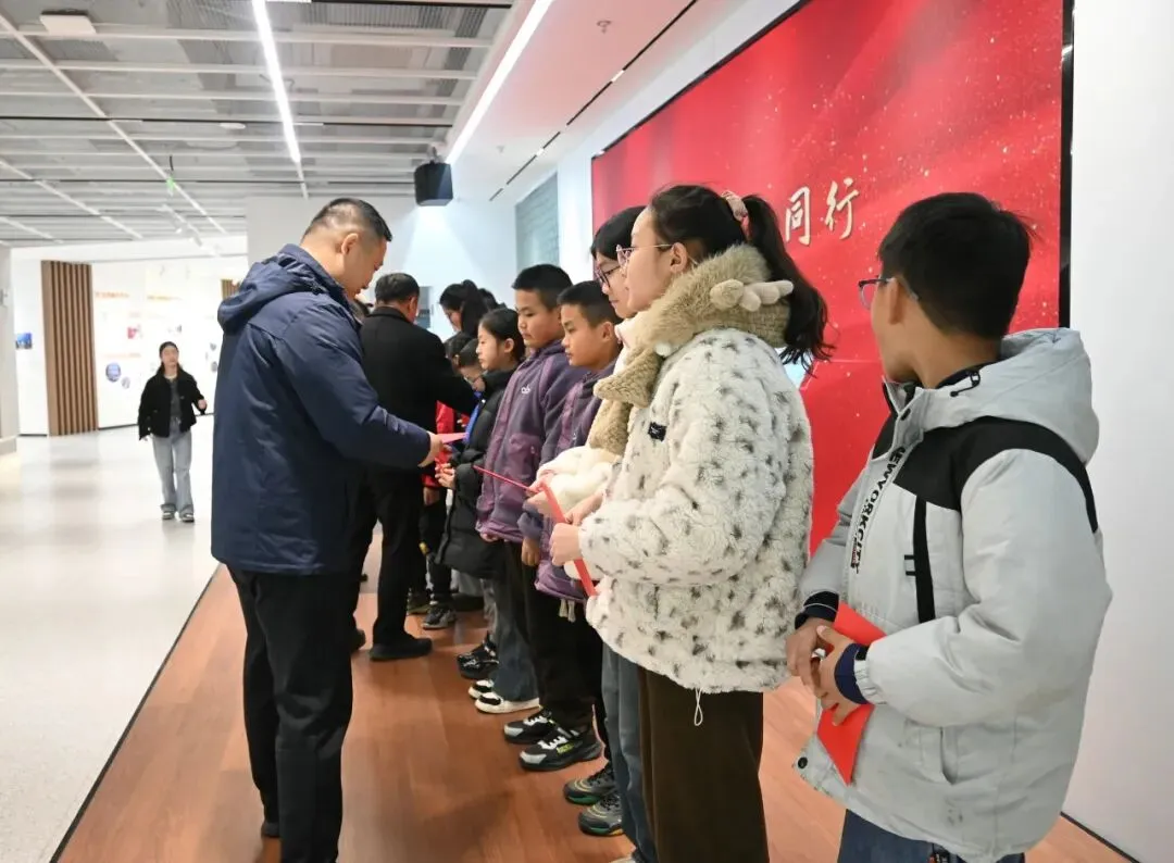 新吴民盟2026年春联义卖捐助仪式顺利举行