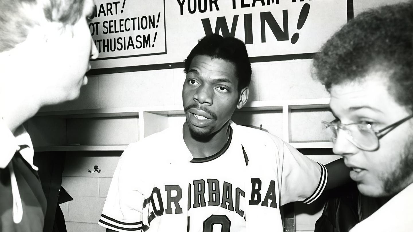 NBA世家丨从大学到NBA，两代人神同步的布鲁尔家族