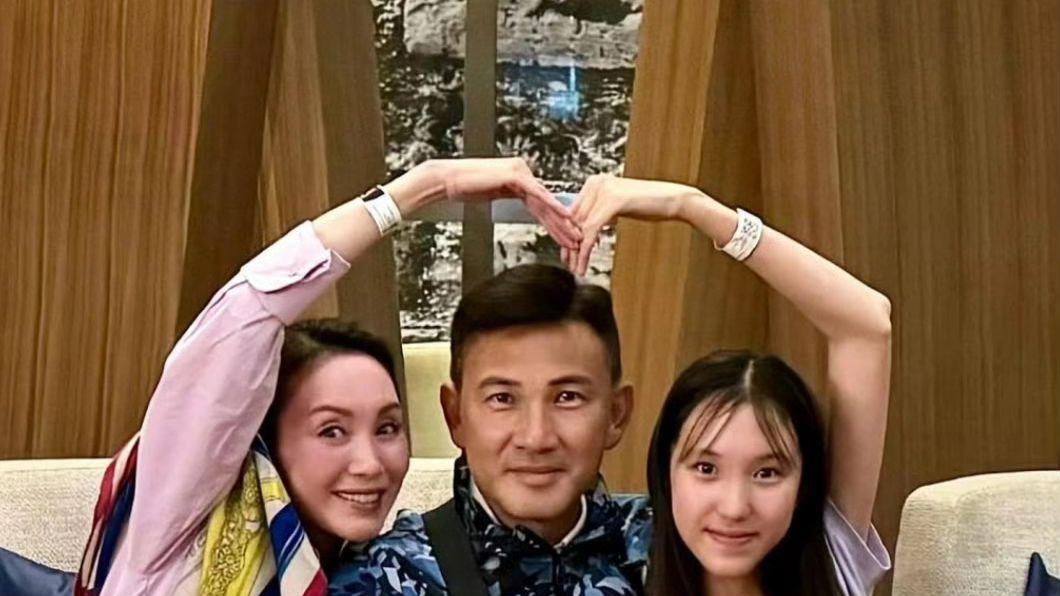 郭可盈婉拒15岁女儿出道邀请，坦言年纪尚轻以学业为主，女儿对娱乐圈也没兴趣