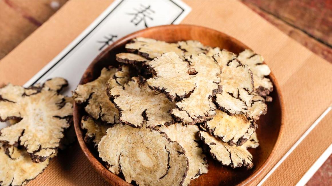 别让瘀血损害你的健康，2味活血化瘀“黄金药”，舒经络、通气血，一身轻松