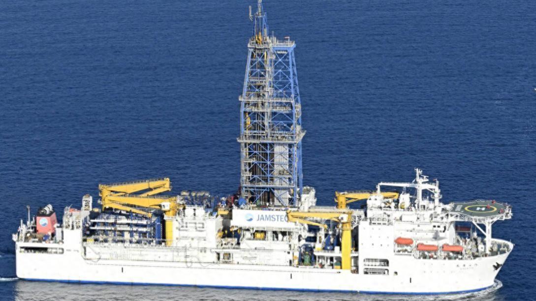 日本深海挖稀土破局？中方回应绵里藏针，3个“死穴”绕不开中国