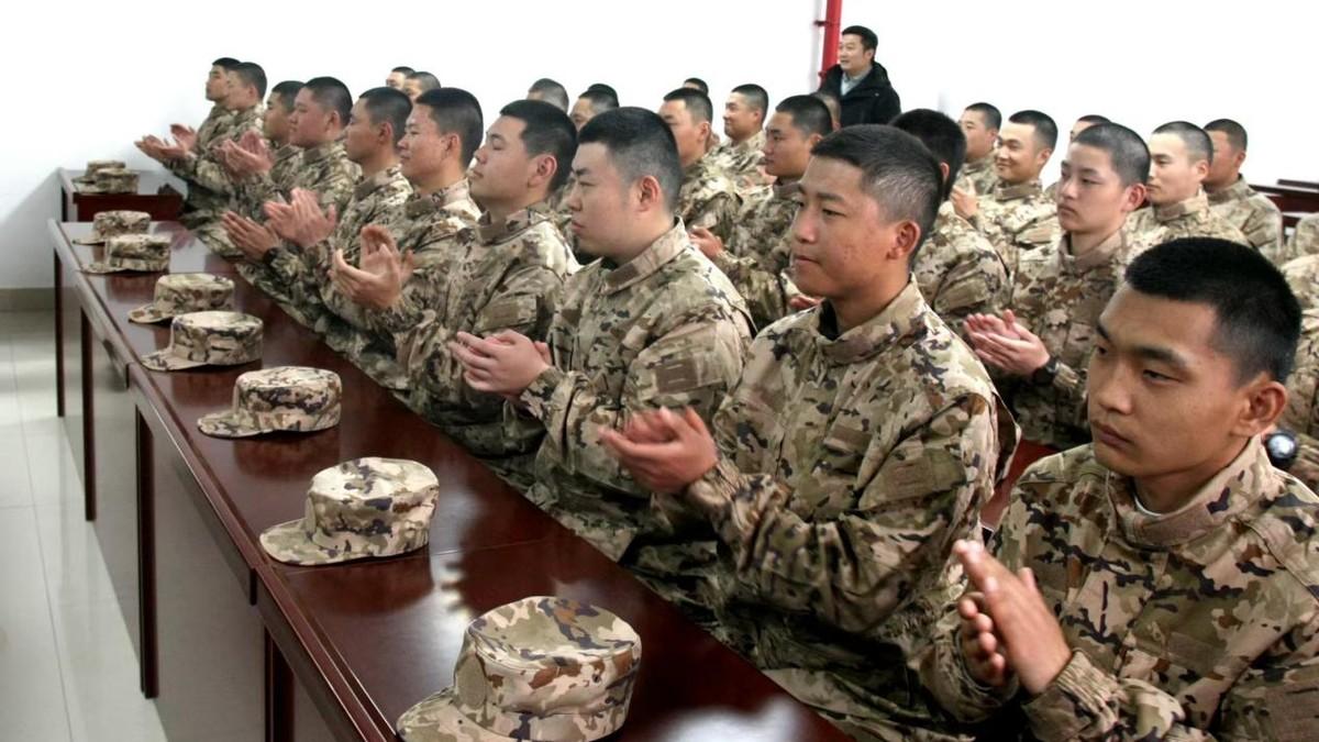 热血赴军营   建功正当时—邳州市平安志愿者欢送2026年新兵光荣入伍