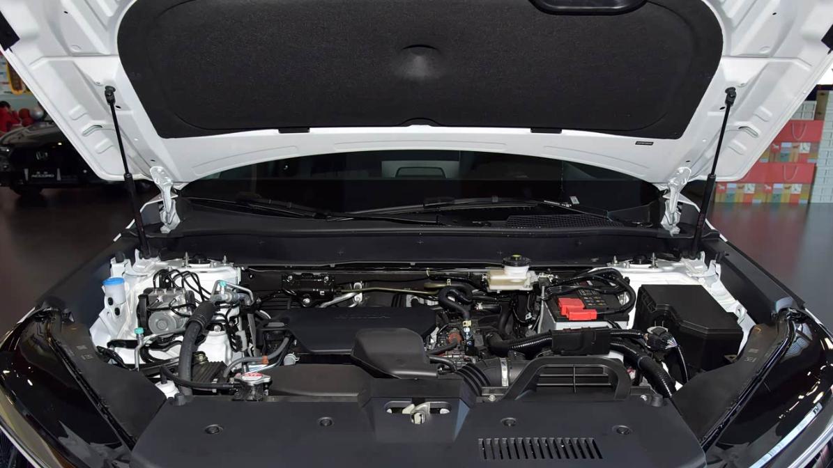 18万变13万！本田皓影自断后路，第四代混动+8155芯片，没对手