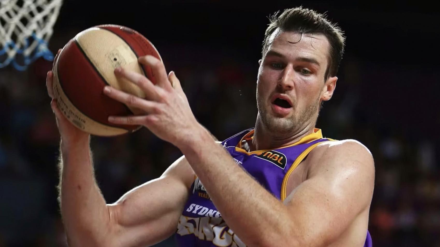 从隐瞒到坦然！37岁篮球名将公开性取向，每一句话都戳中人心