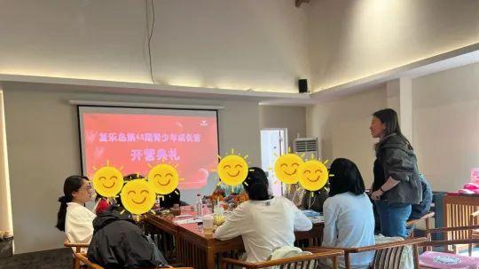在杭州的春天里，一群少年找回了他们丢失已久的快乐