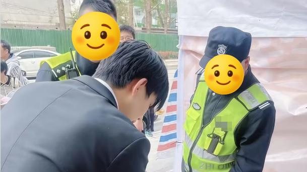 上海街头暖心救助：太平洋房屋员工为何频频挺身？