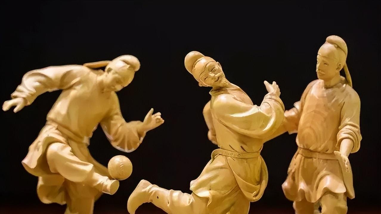 足球鼻祖是蹴鞠吗？宋朝还有专业球队，有人一脚踢进宰相府