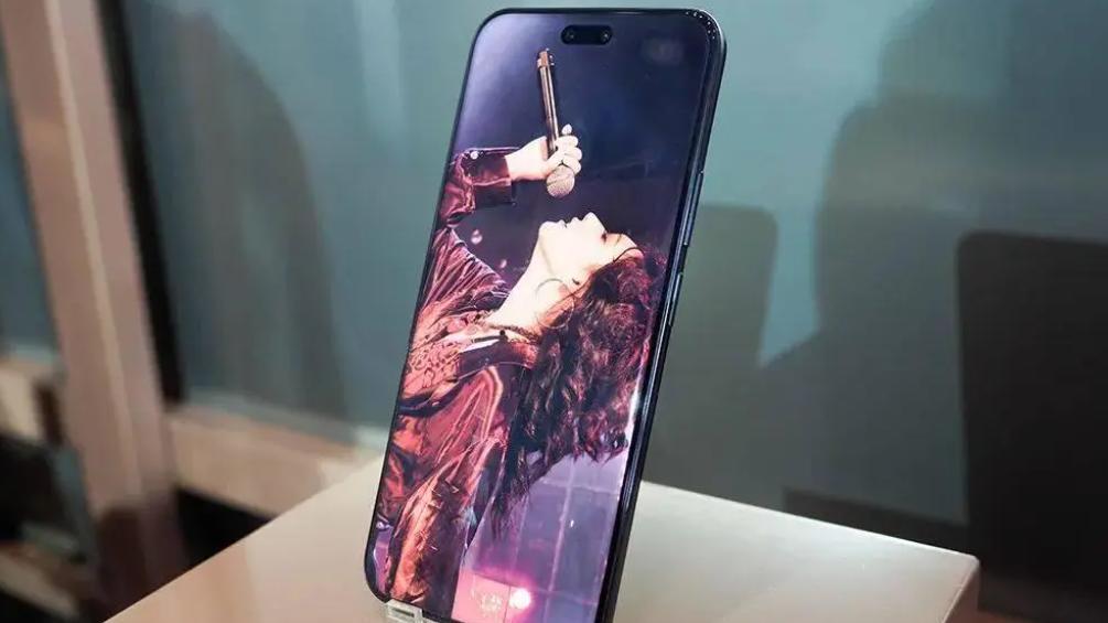 华为两千档“最值得入手”的一款手机，512GB+100倍变焦+卫星通信，轻松用到2030年