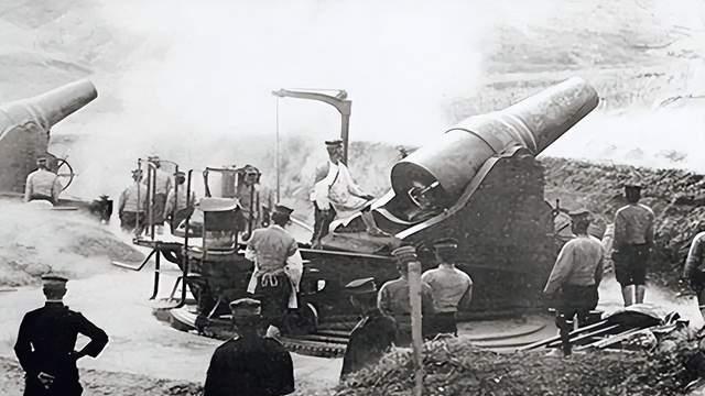 旅顺之战，日军4次冲锋伤亡6万人，战后百姓捐款26万建塔招魂